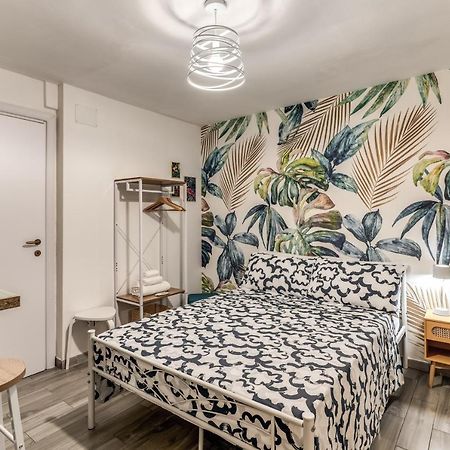 La Pieza Hotel Bari Bagian luar foto
