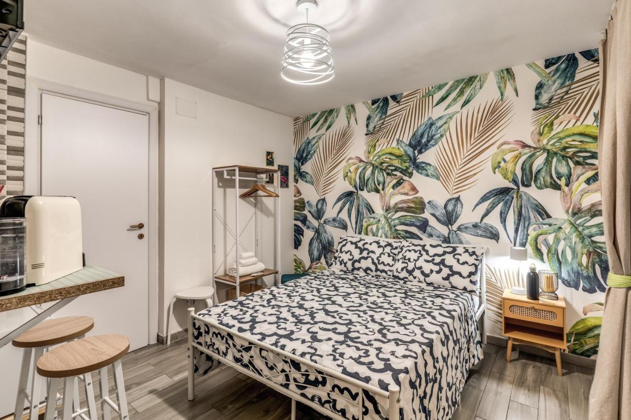 La Pieza Hotel Bari Bagian luar foto